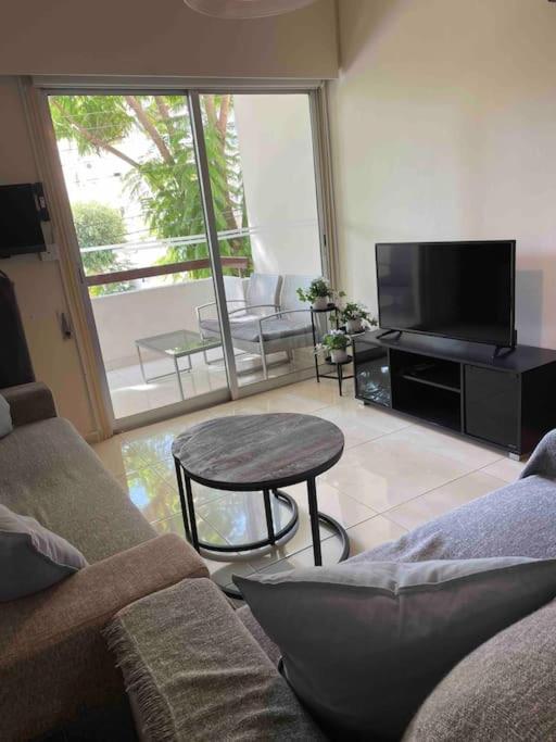 Cozy comfortable 2-bedroom apartment - B&B Limassol