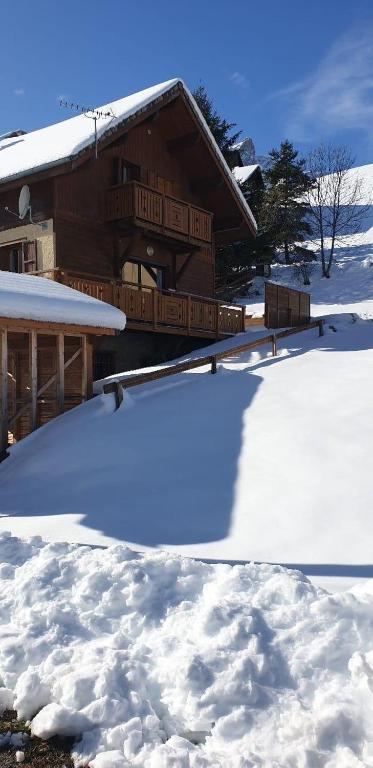 Le Chalet - Ferienwohnung Laye