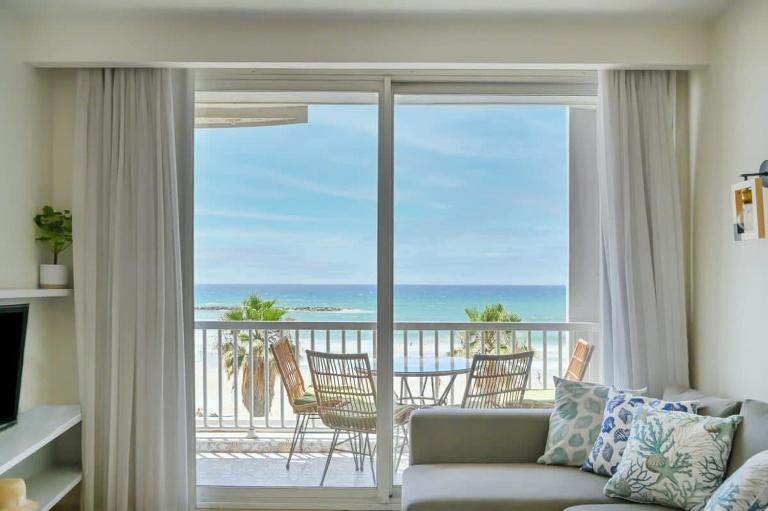 One step to the Sea by HolyGuest - Ferienwohnung Tel Aviv