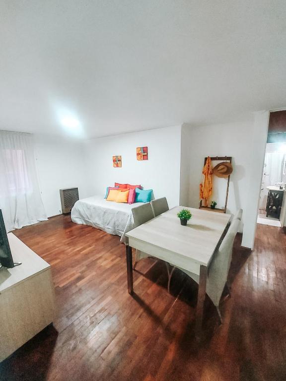 Departamento en NUEVA CÓRDOBA a cuadras de Plaza España y del consulado español - Ferienwohnung Córdoba