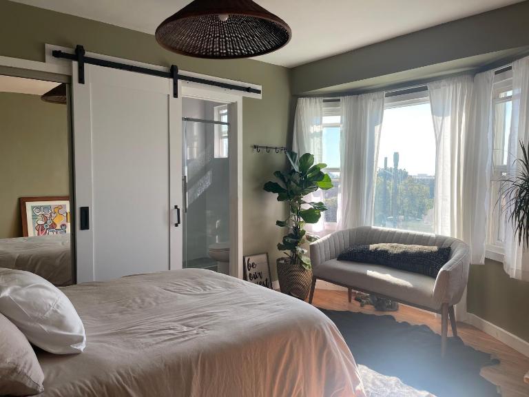 Inglewood Forum and Sofi park and walk private room - Bed and Breakfast Inglewood