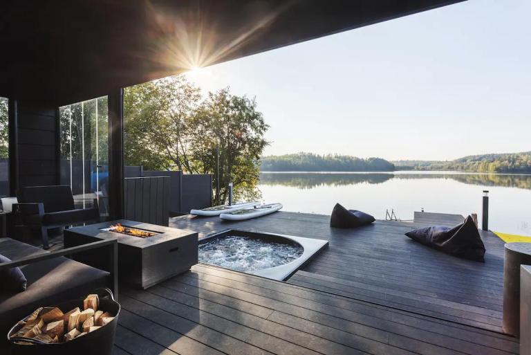 Villa Noir Muurla - Premium - Lakefront - Stylish - Bed and Breakfast Salo