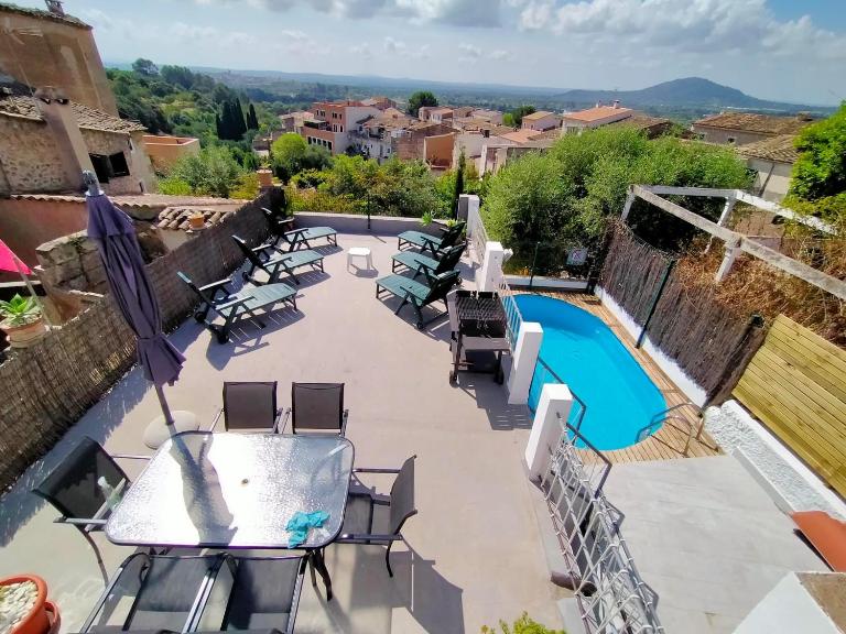 Son Massanet con Piscina y Fantásticas Vistas, ideal para ciclistas y senderistas - B&B Campanet