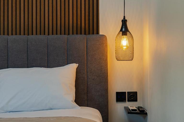 Noir Residence - Chic 2Br House Near Maleme Beach - B&B Máleme