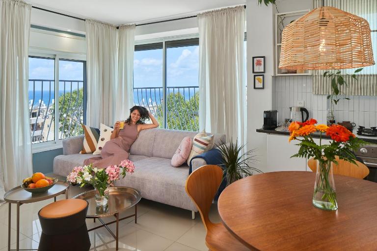 Panorama Sea View! Chic Design Gem - Bed and Breakfast Sha‘ar Ha‘Aliya