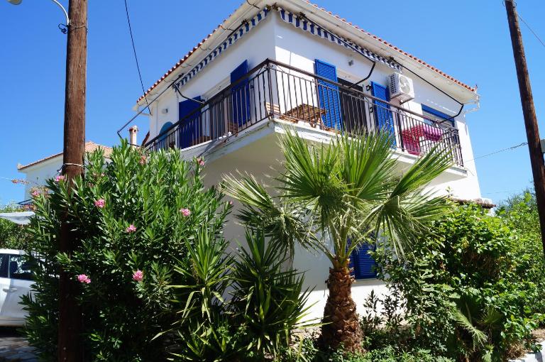 Modernes Ferienhaus in toller Lage - B&B Khránoi