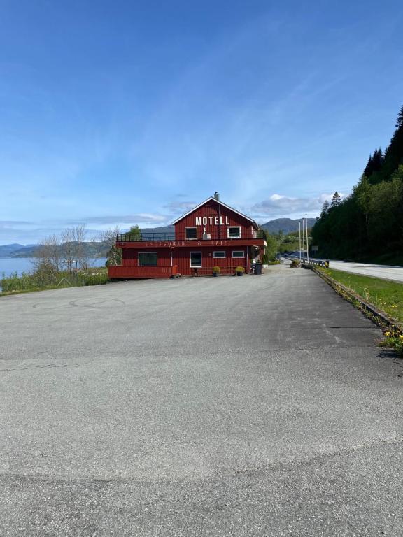 Utsikten Kro - B&B Hjelmeland