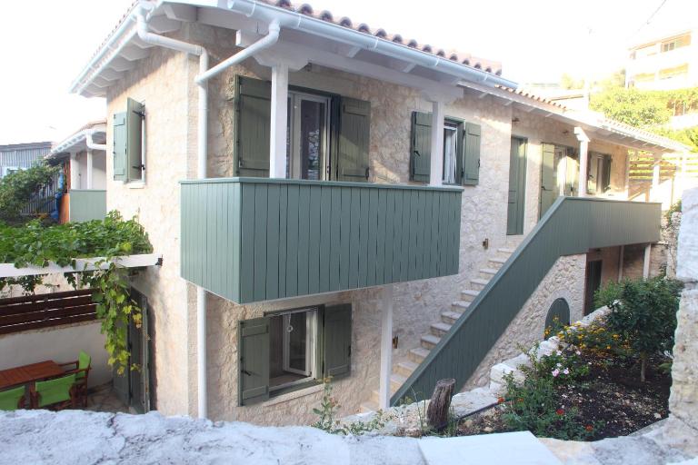 Wild Sea Apartments - Chambres d'hôtes Áyios Nikítas