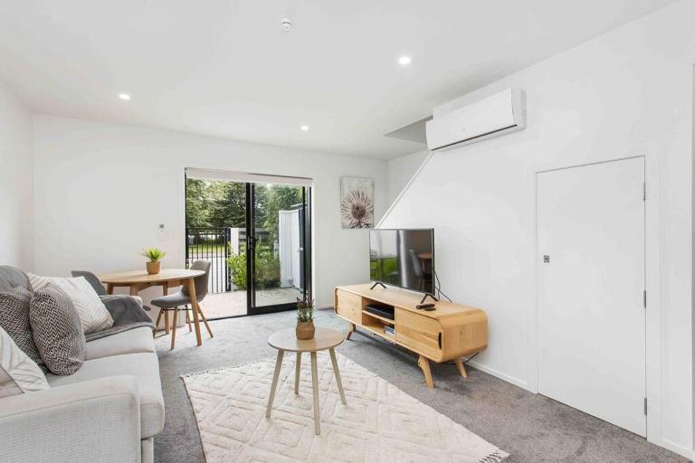 Exceptional Value For Money Sunny Warm 5 Mins CBD - B&B Christchurch