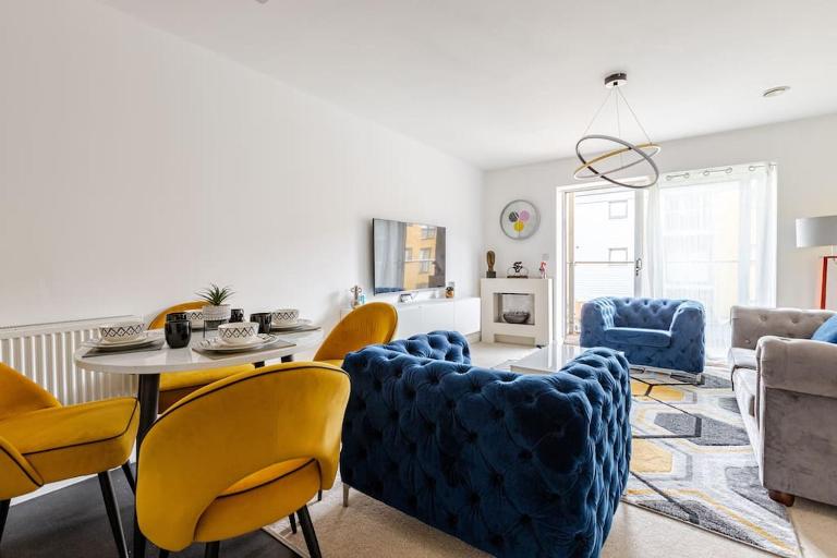 Stunning Station Apartment with free Parking - B&B Kent