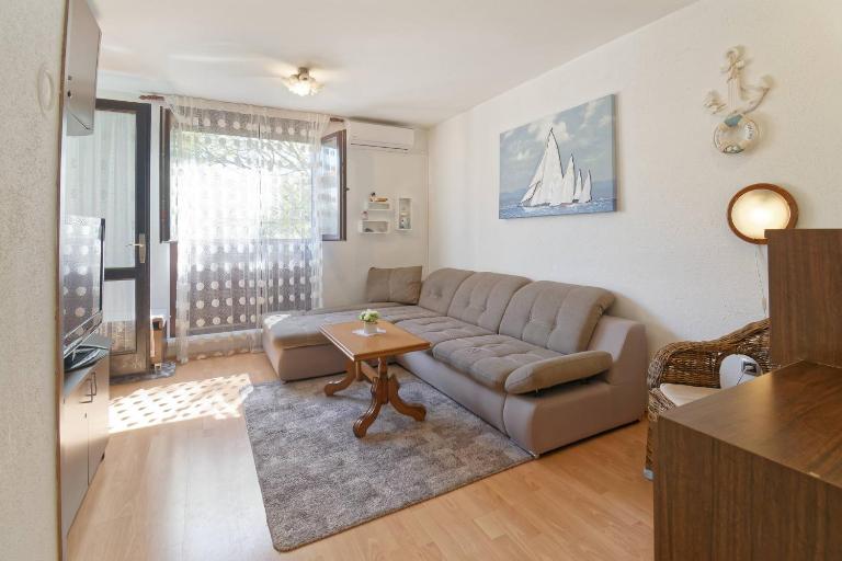 Apartment Gabi - B&B Parenzo