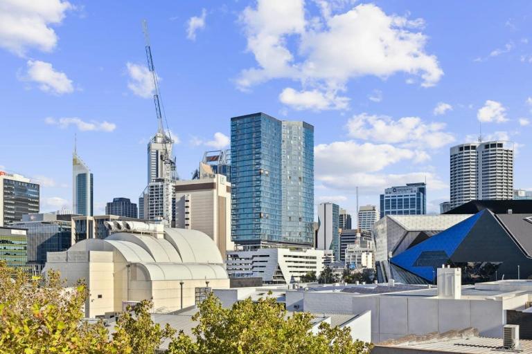 Perth Prime Located 2BDR 1PRK - B&B Perth