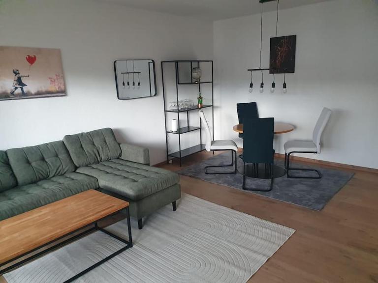 Gemütliche 3-Zimmer-Wohnung mit TG-Stellplatz - Top-Lage in Karlsruhe - B&B Karlsruhe