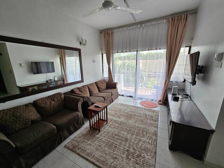Near USM 6 pax, 2 Bedroom w Aircond, 2 toilet, 5G WIFI - Chambres d'hôtes Si Dua Besar