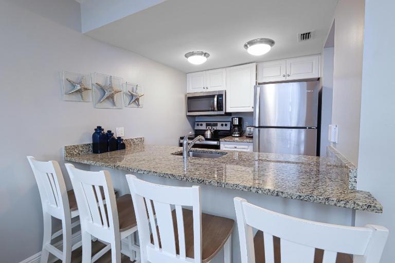 Adorable Coastal-Themed 1 Bedroom Condo on Captiva - Snook Villa at South Seas 3118 - B&B Captiva