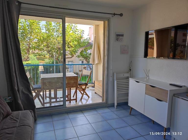 Studio cabine tout équipé - B&B Le Lavandou