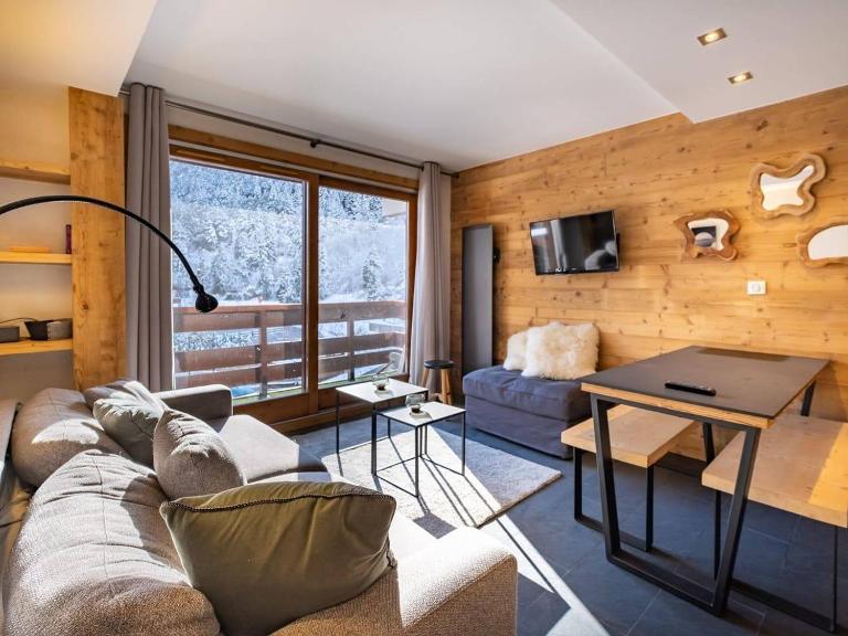 Appartement lumineux avec balcon à Méribel, proche pistes et commerces - FR-1-355-128 - B&B Méribel