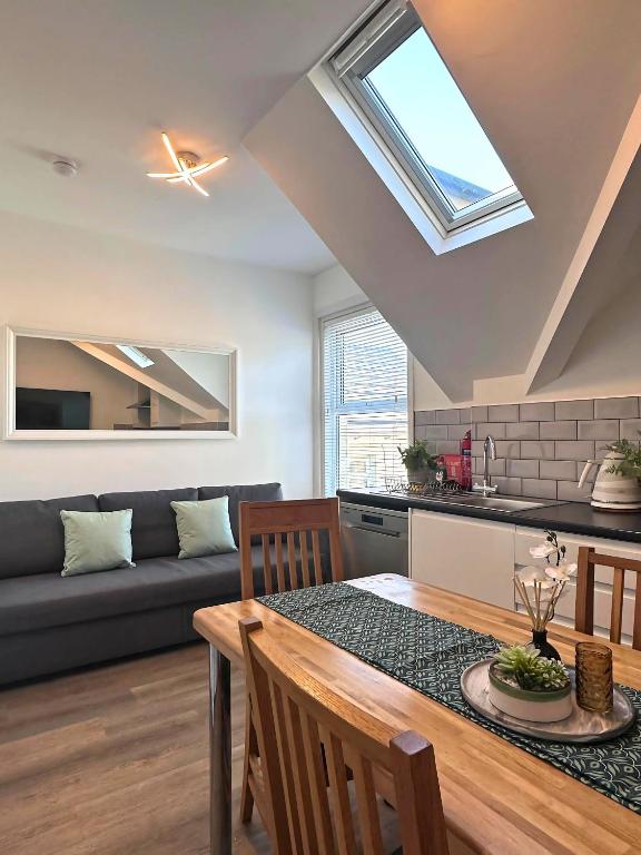 Granada Apartments at Pleasure Beach - Chambres d'hôtes Blackpool