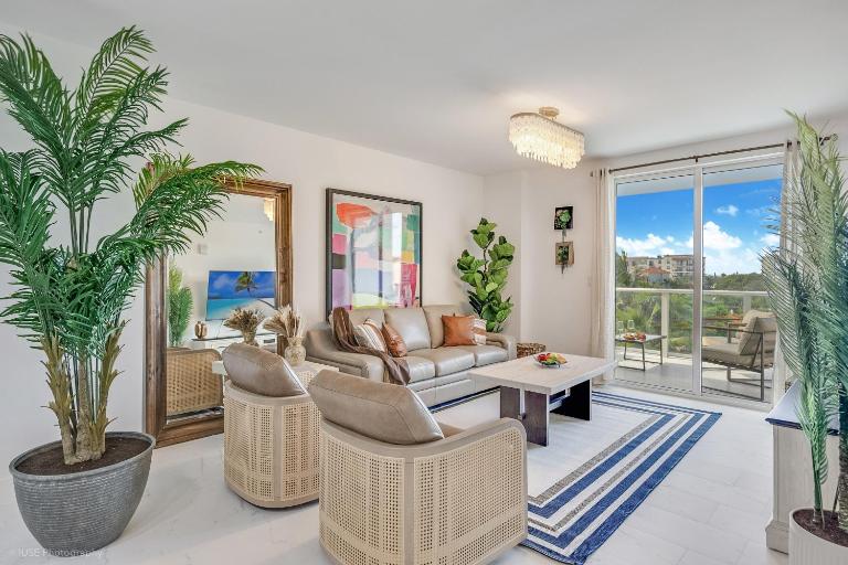 Lux 3BR City-View Retreat in Hollywood, 3rd Floor - Chambres d'hôtes Hollywood