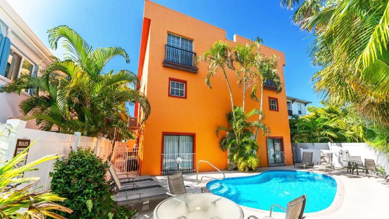 Siesta Key Village, Heated Pool, Beach Access 4 min Walk, 3bdr - B&B Siesta Key