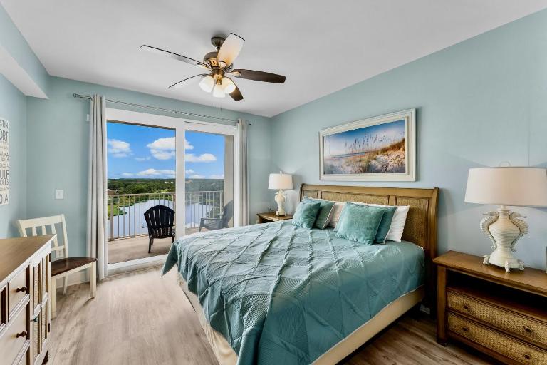 Family and Friends Beach Resort Condo for 8! Steps from the Beach! By Dolce Vita Getaways! - Ferienwohnung Panama City Beach