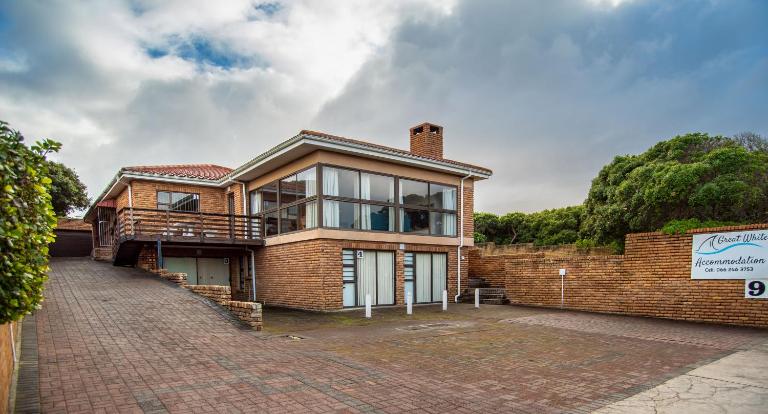 Great White Accommodation - Chambres d'hôtes Kleinbaai