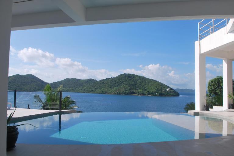 Stunning luxe 220sm villa by the sea entirely private with own pool - B&B Busuanga