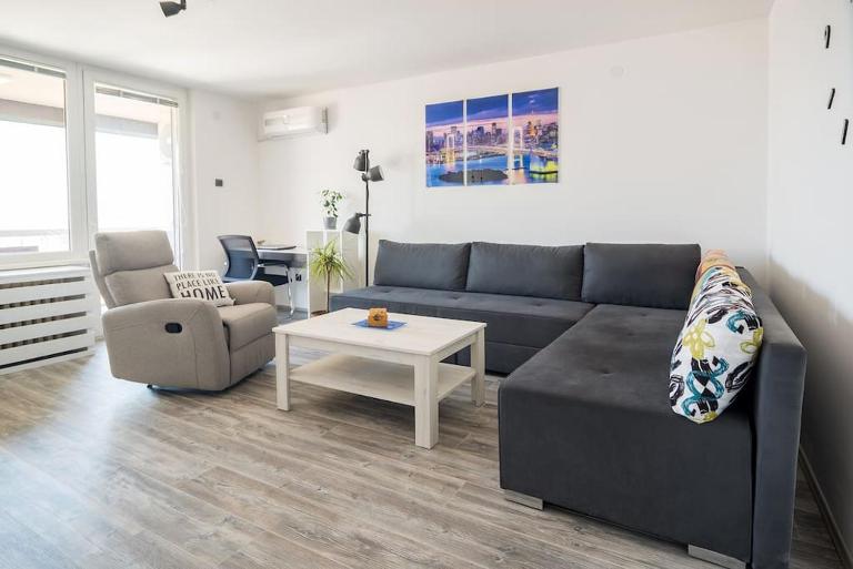 Tokio Apartment - Chambres d'hôtes Subotica