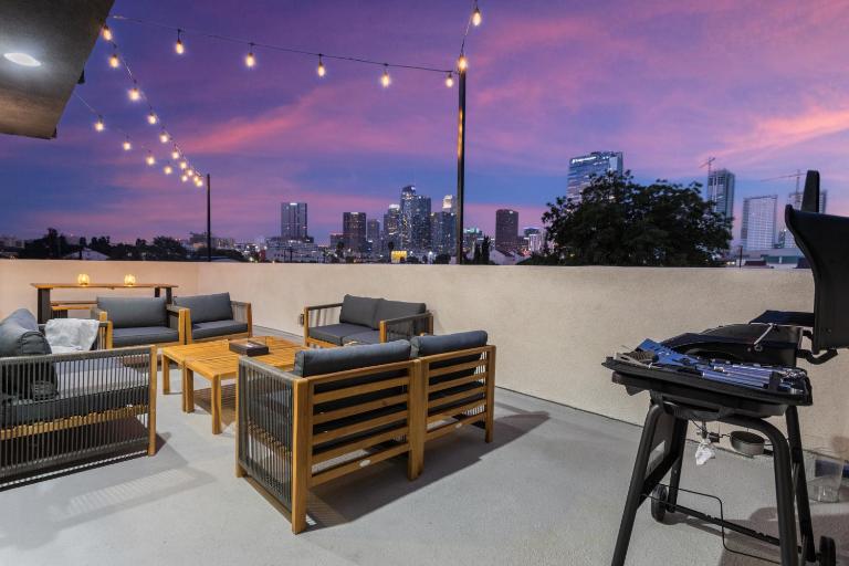Stylish DTLA Home With Views - Bed and Breakfast Los Angeles