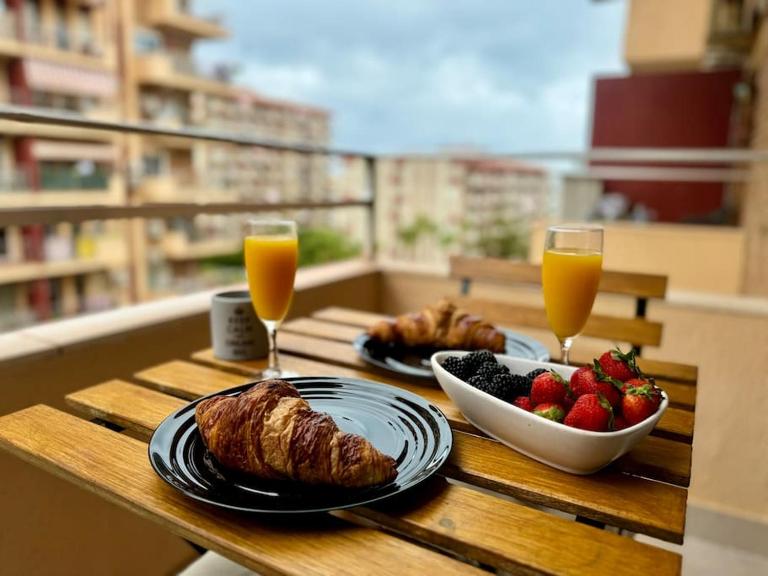 Estudio con terraza y piscina en Benalmádena Costa - Bed and Breakfast Benalmádena