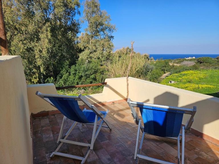 Casa prima fila con Vista Mare - B&B Isola Rossa