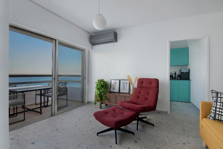 Amazing Sea View and Location - Bed and Breakfast Tríkomo