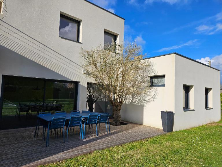 Maison d'architecte 9p - 400m de la mer & du bourg - B&B Santec