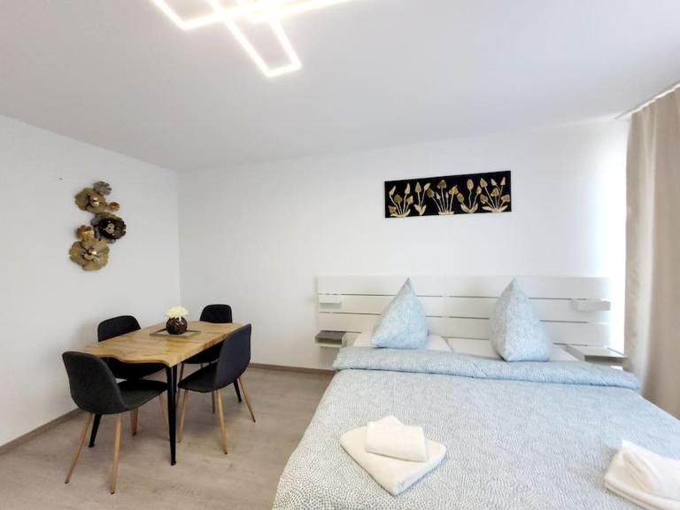2 Zimmer Wohnung in Zentrale Lage - B&B Mülheim