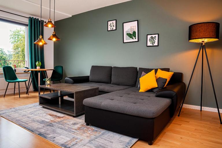 Smart Home - Essen - Perfect for 5 Guests! Central - Balcony - Netflix - Free Parking Zone - Chambres d'hôtes Essen