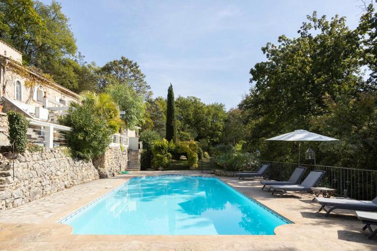 Authentique "mas" Provencal, piscine 13M, 8 PAX, au calme - Ferienwohnung Saint-Paul-en-Forêt