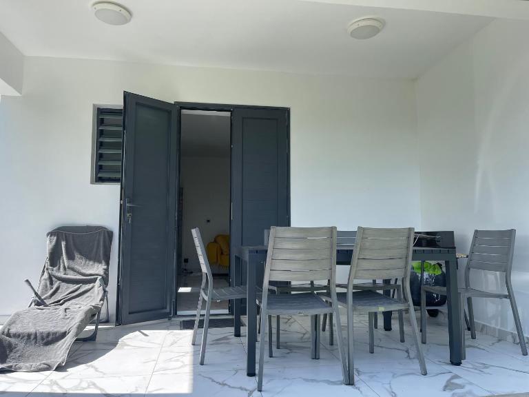 Villa KENCYAPATRICIA - B&B Sainte-Anne