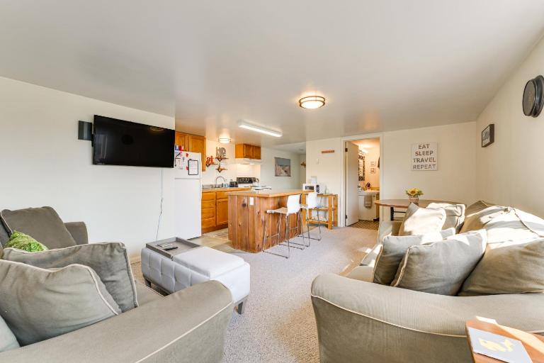 Cozy Apt < 1 Mi Near Lake Huron & Mackinac Island! - B&B Saint Ignace