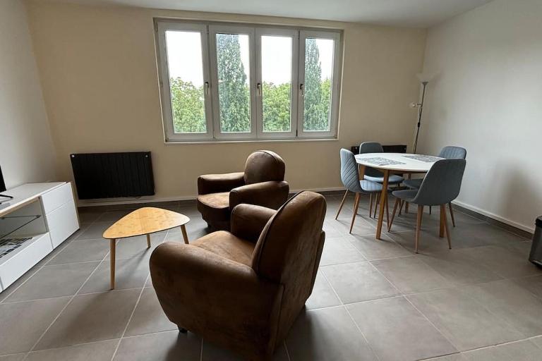 T2 calme et lumineux Proche gare - B&B Arras