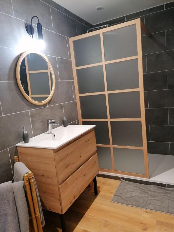La Clepsydre - Ferienwohnung Prisches