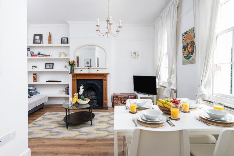 Central Flat-2Bed-Free Parking-By FabAccommodation - B&B Bristol