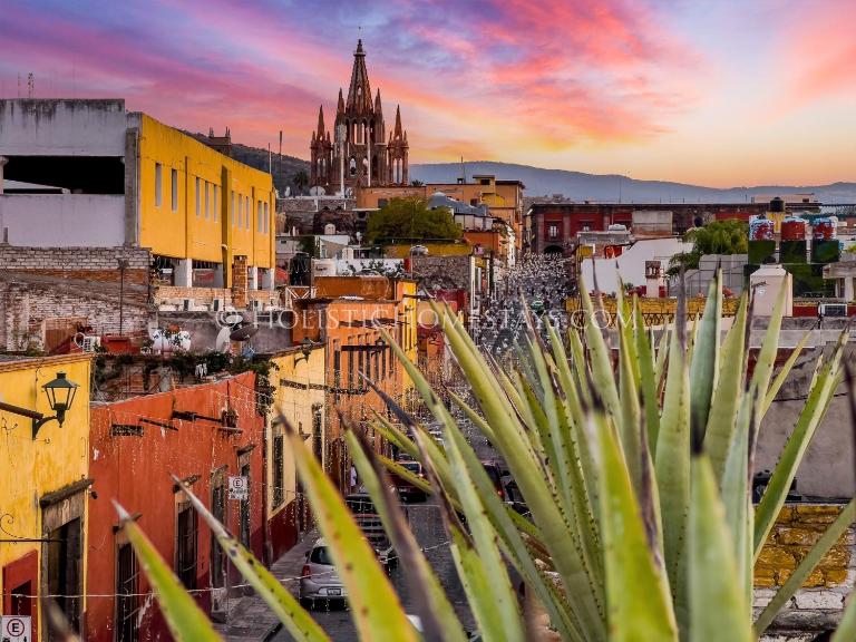 CASA RUBEO - San Miguel Rooftop Casa, Free Parking, AC, Centro - B&B San Miguel de Allende