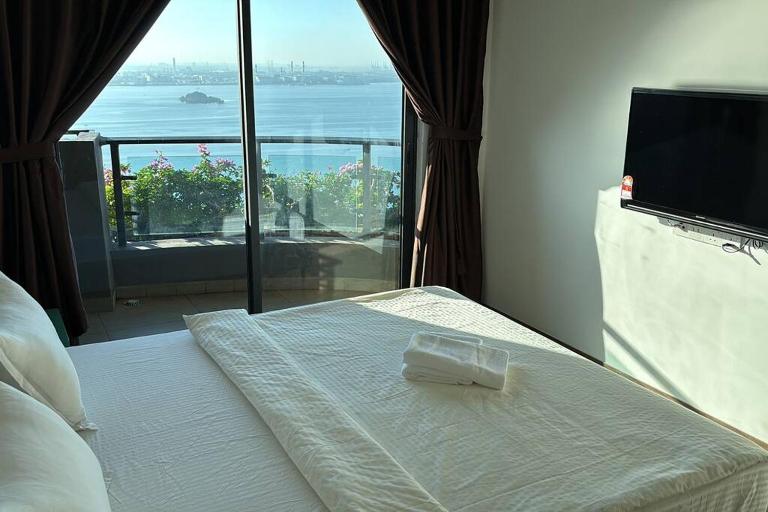 Carnelian Tower Hotel at ForestCity 4121 with WIFI - B&B Gelang Patah