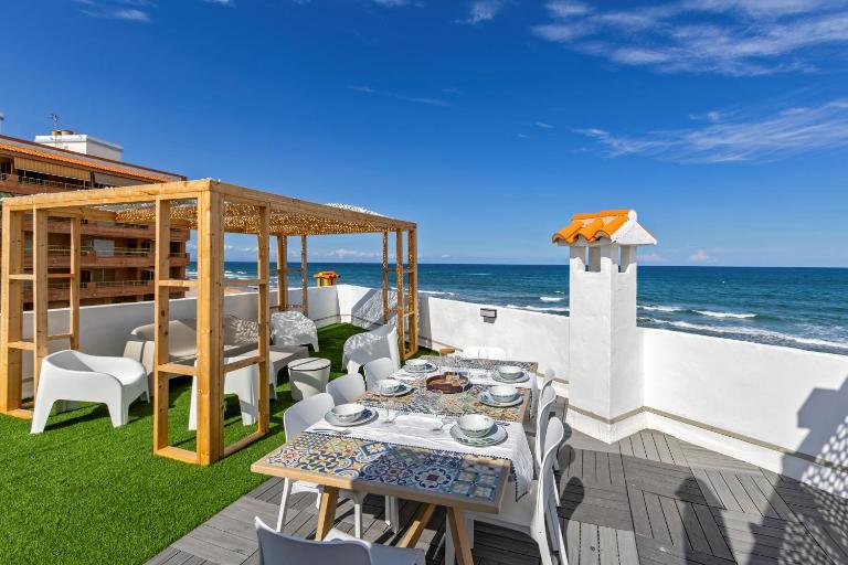 ViDa MaLu - Housevanlive - B&B Sueca