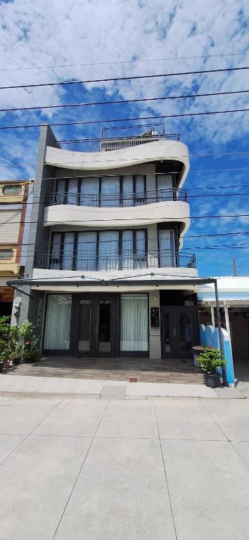 Love in the Gulf - B&B Checheng