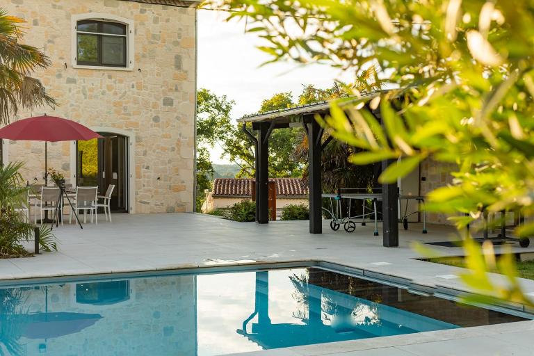 Villa au Petit Bonheur avec clim - Hameau au calme - piscine chauffée - pétanque - Bed and Breakfast Moncrabeau