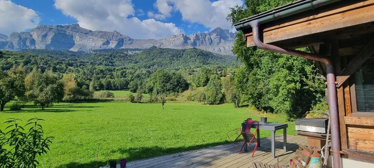 Cabane dans la vallée de Chamonix - B&B Servoz