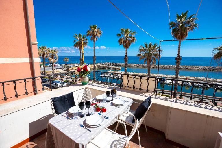 Casa Irene by Le Case di Tati - B&B Riva Ligure