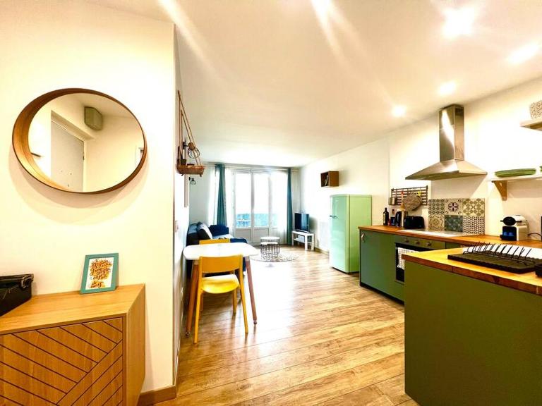 Les quais, Vue fleuve, Proche Gare & Parking Privé - B&B Saint-Martin-le-Vinoux