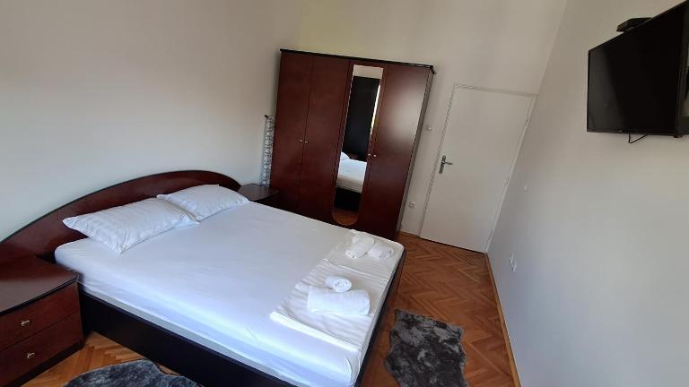 Central Lake Apartment - B&B Kragujevac